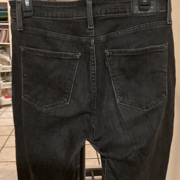 Womens Levi’s 725 High Rise Skinny 31 - Picture 4 of 6